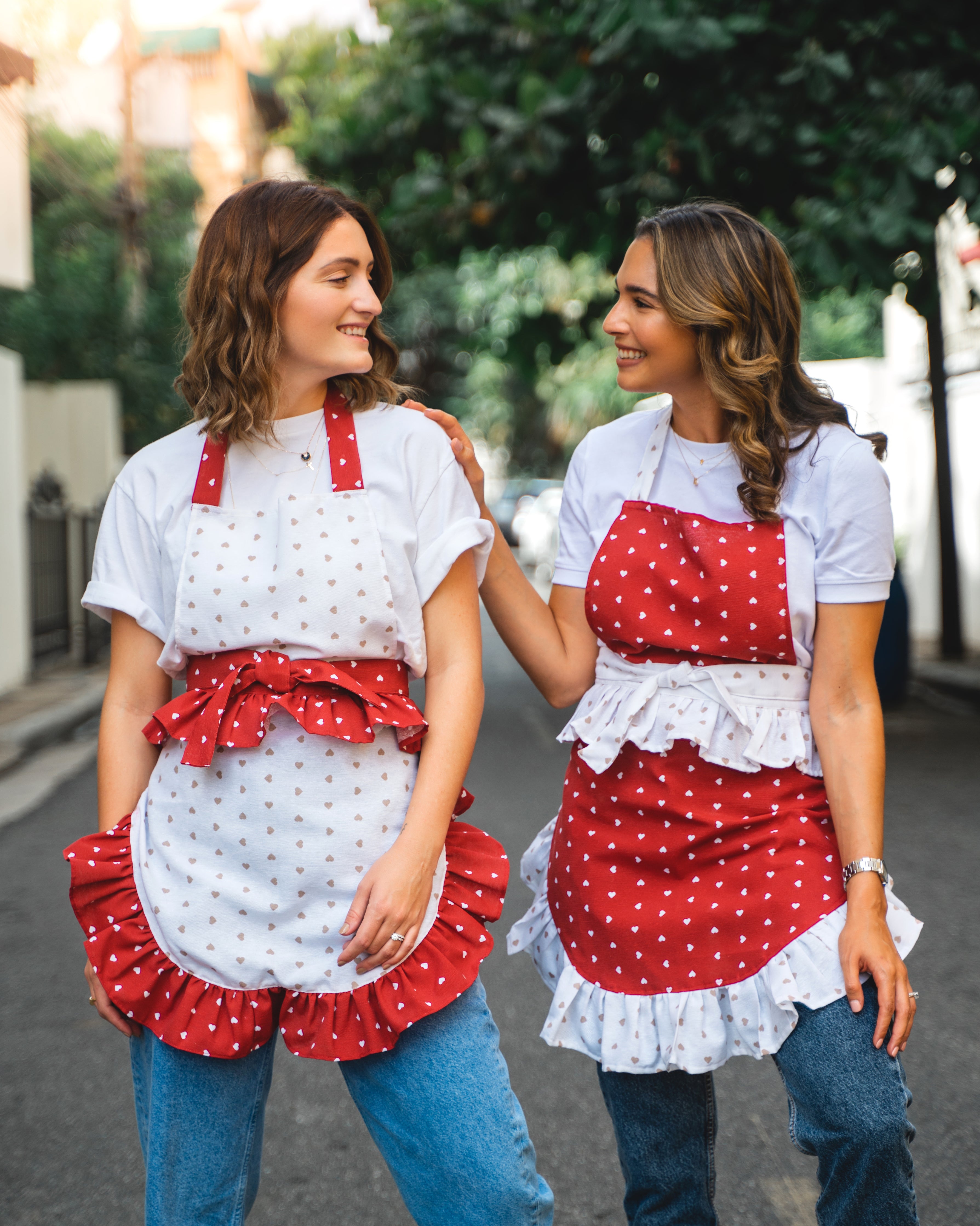 BAKING WITH STYLE APRONS