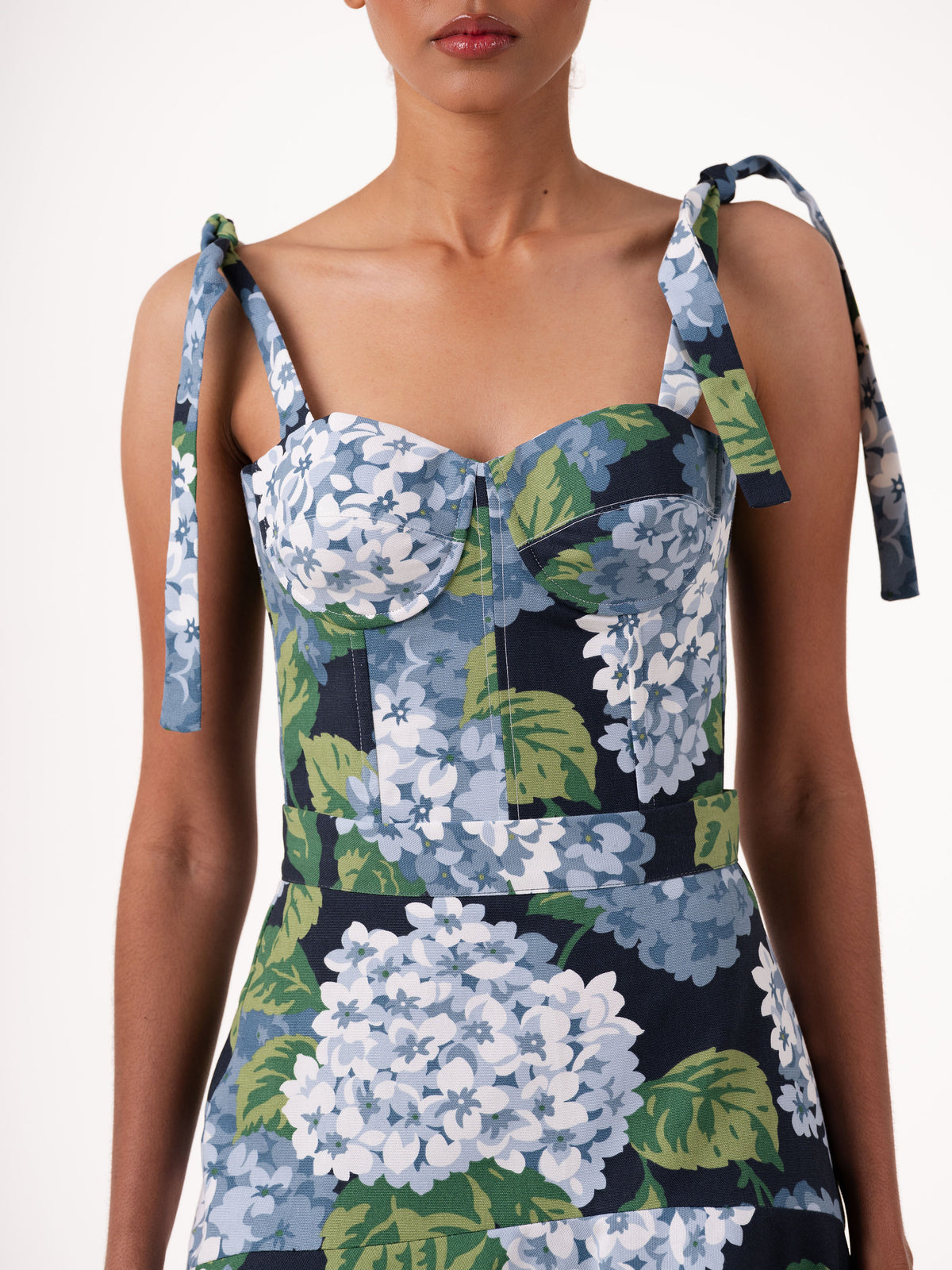 VEGA BUSTIER
